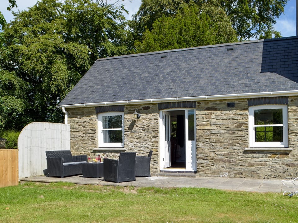 Exterior | Tyn Y Coed, Beulah