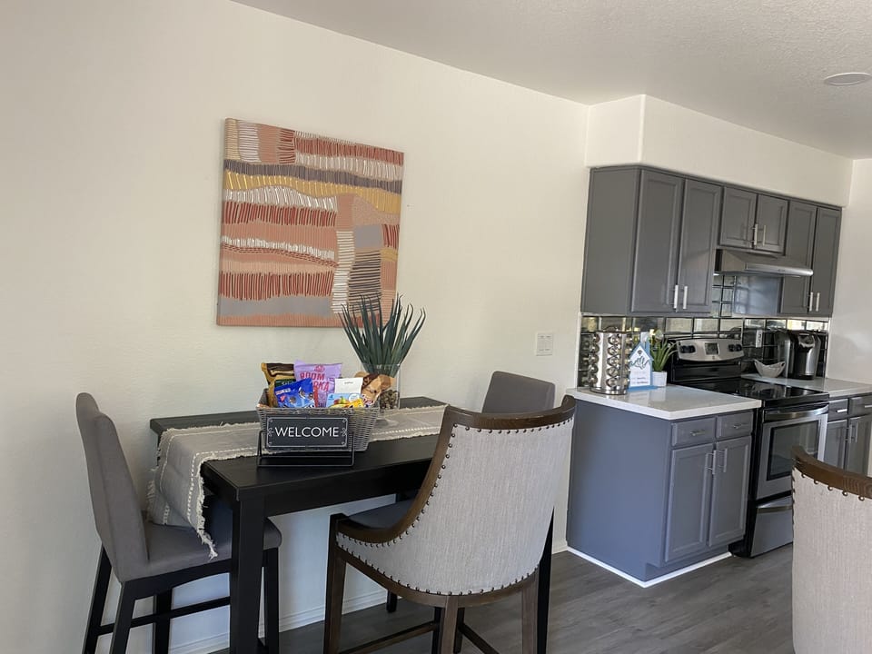 Dinning area and Welcome basket 