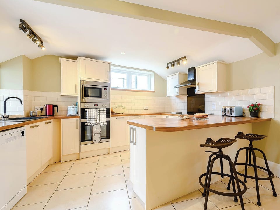 Kitchen | Ty Afon, Talybont on Usk