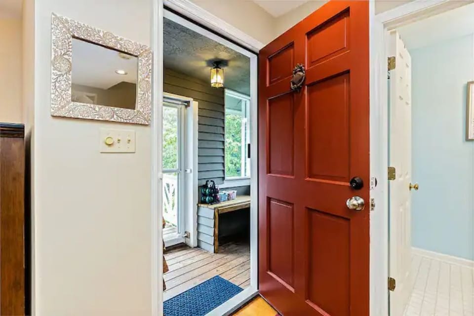 There is a keypad lock system so no keys to worry about! 
