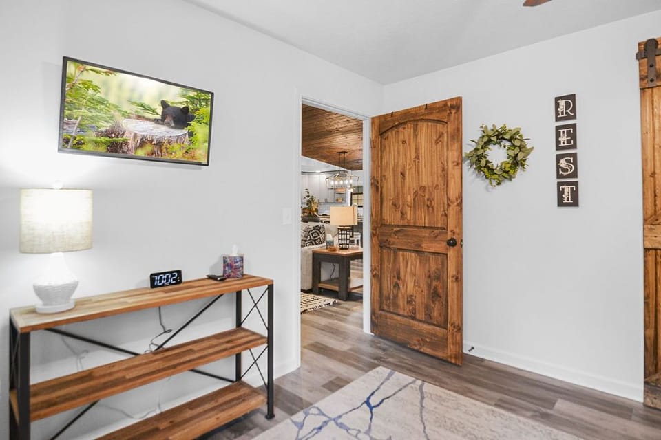 Smart Tv's in All the Rooms