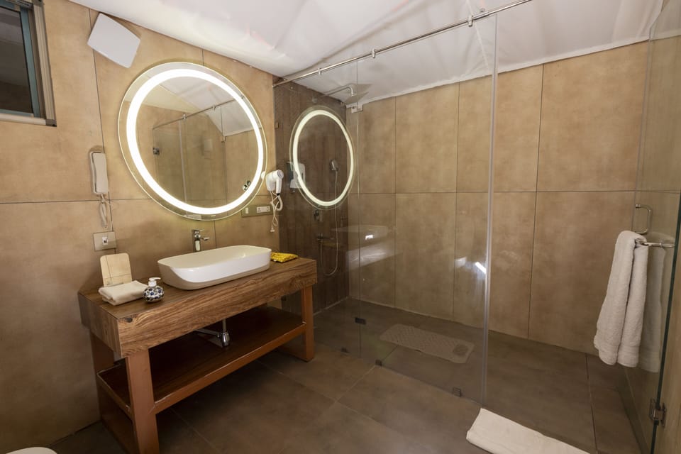 Luxury Cottage (Not for upto 6yr kids / 60+ Yr Senior Citizens) | Bathroom | Shower, rainfall showerhead, hair dryer, bidet