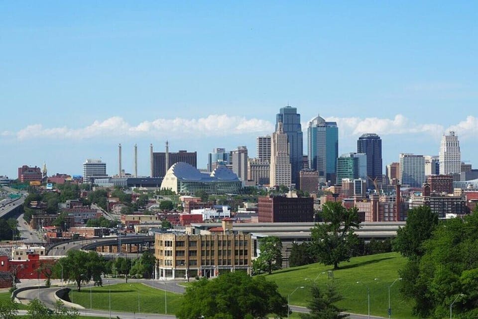 Minutes from all of the attractions in downtown Kansas City. 