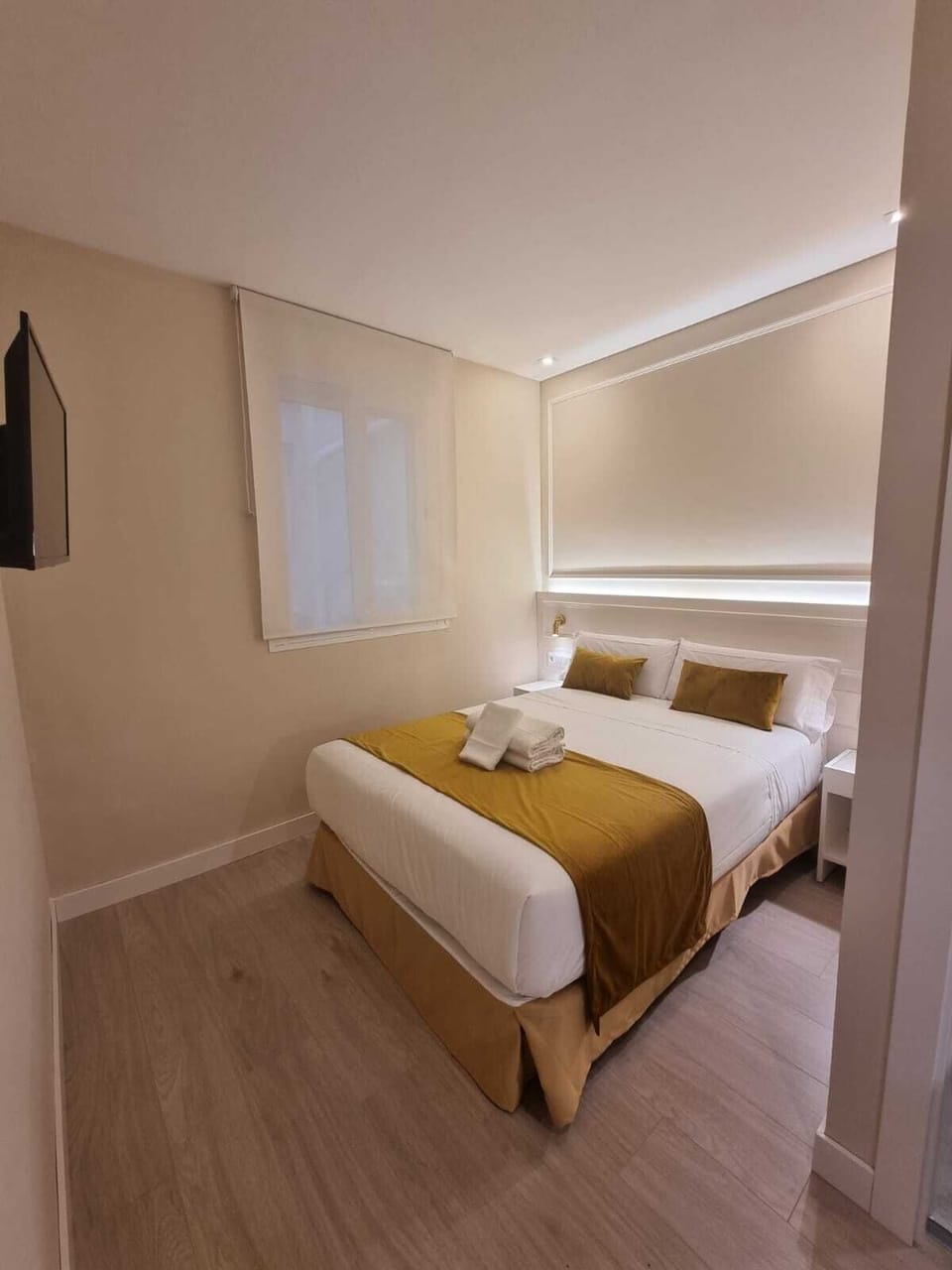 Economy Double Room | Desk, free WiFi, bed sheets