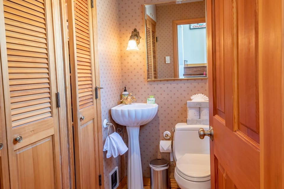 Downstairs Bathroom