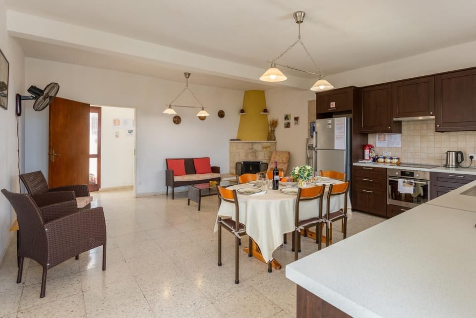 Equipped kitchen