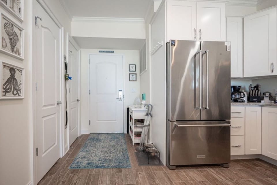 Large entryway with table for your keys, etc.