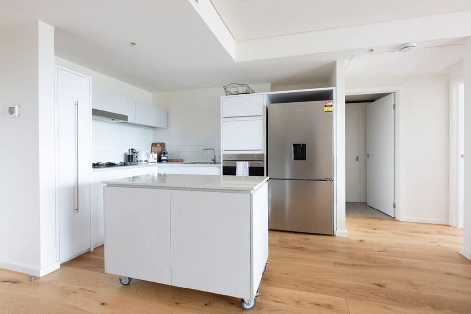 A home away from home with everything you need - Coffee maker: Nespresso, oven, stove, fridge, toaster, kettle and microwave.