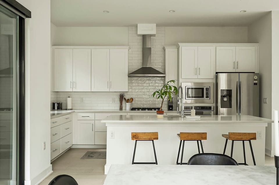 Fully-equipped kitchen