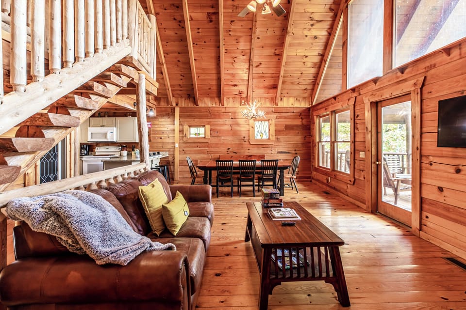So much natural light from large windows!