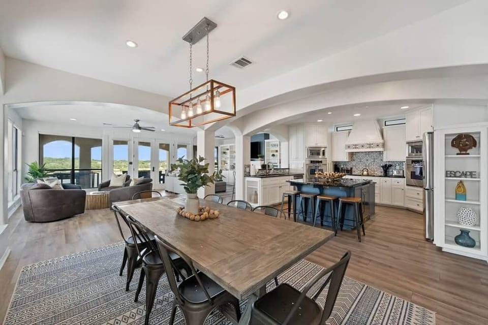Open living space with room for everyone to gather and relax