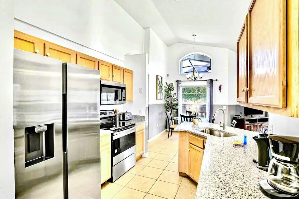 Fully equipped kitchen
