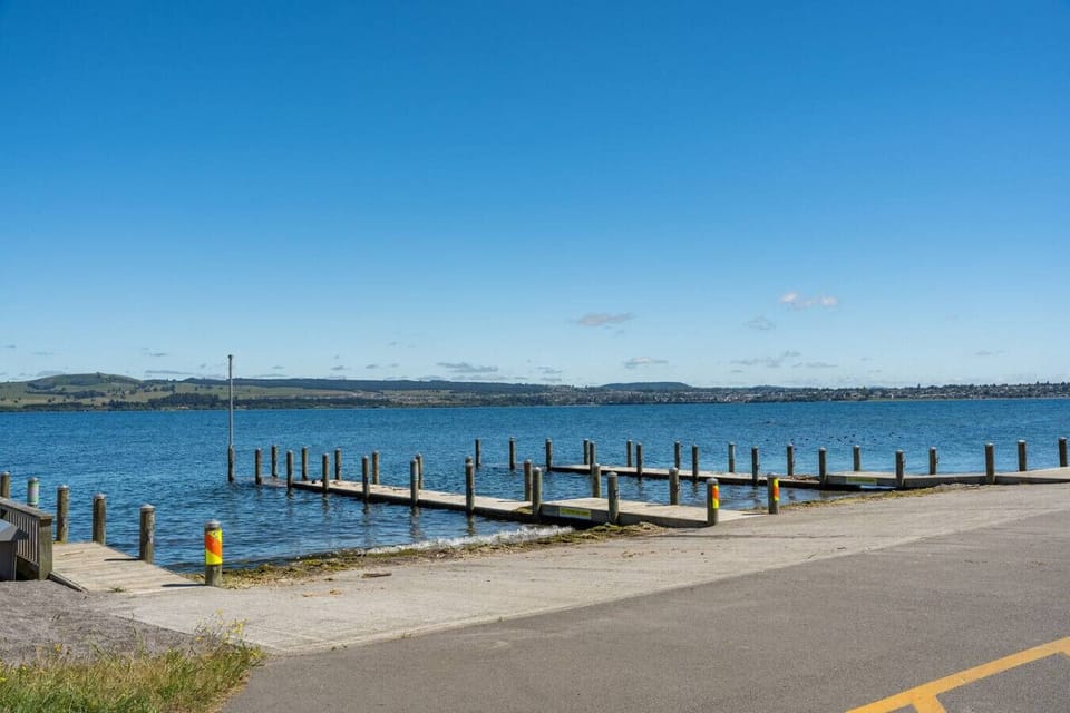 Walking distance and access to boat ramp