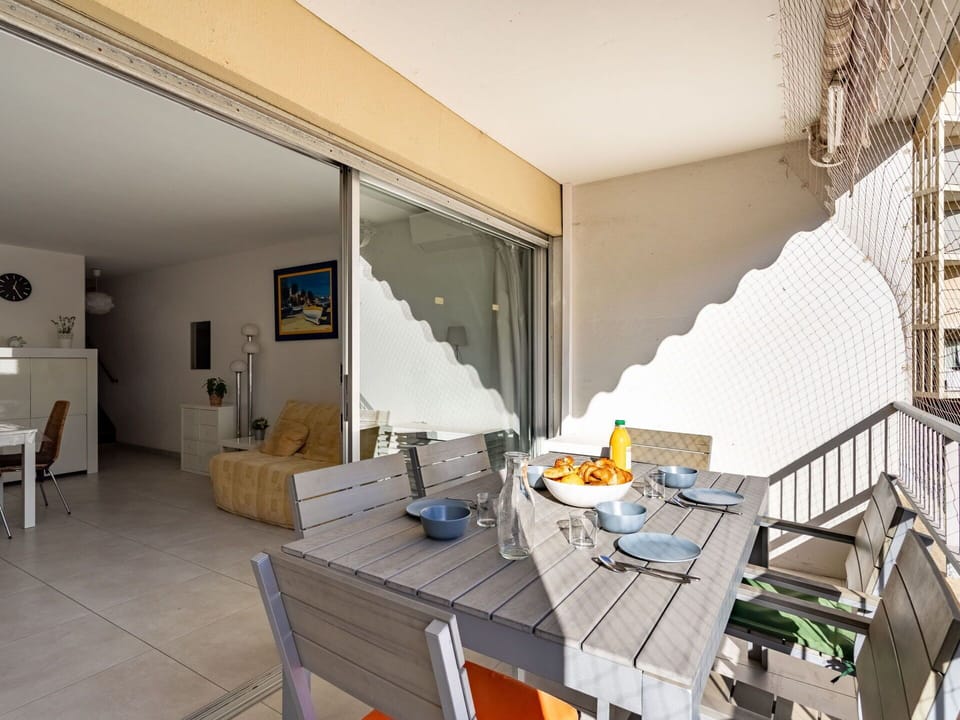 Furniture, Table, Chair, Wood, Living Room, Flooring, Floor, Condominium, Residential Area, Real Estate
