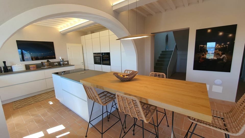 Table, Property, Furniture, Building, Wood, House, Interior Design, Hall, Cabinetry, Floor