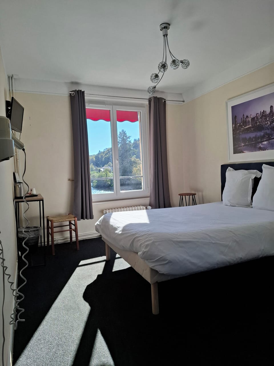 Standard Double Room | Desk, blackout drapes, free WiFi, bed sheets