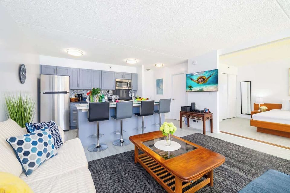 Living room with cable TV