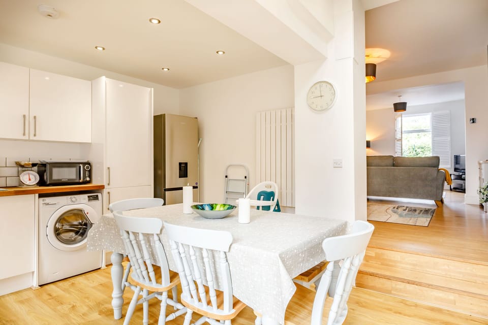 Cottage | Interior