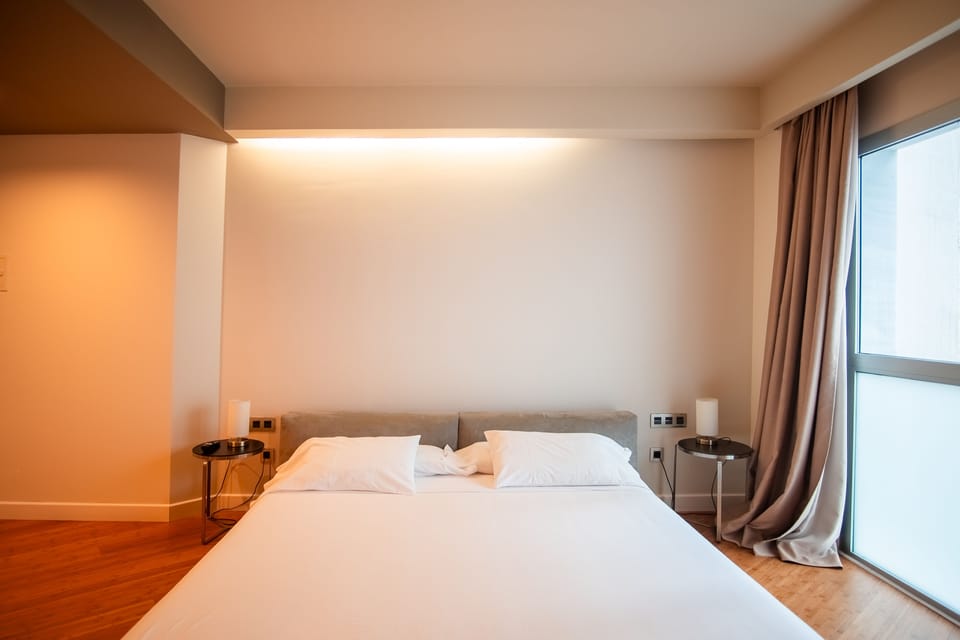 Basic Double Room | In-room safe, desk, laptop workspace, blackout drapes