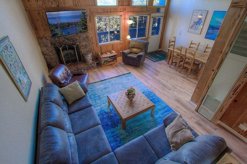 Main Level- Living Room