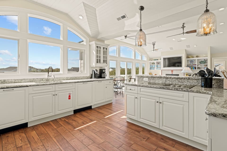 Kitchen - Top Level