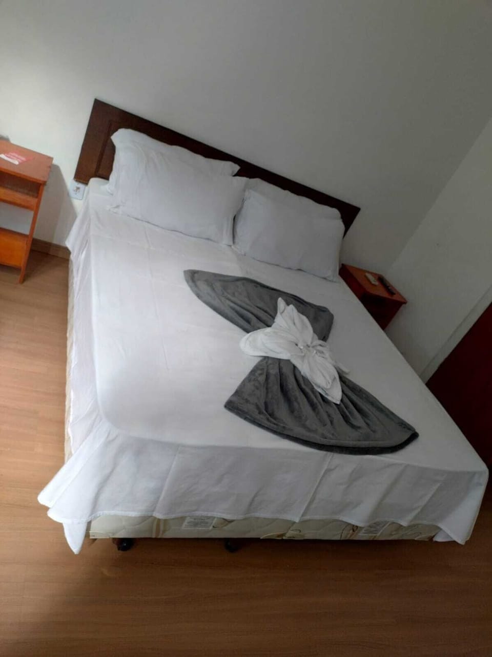 Standard Double Room | Free WiFi, bed sheets