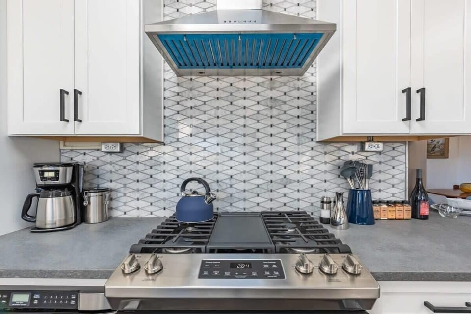 Fully Stocked Kitchen