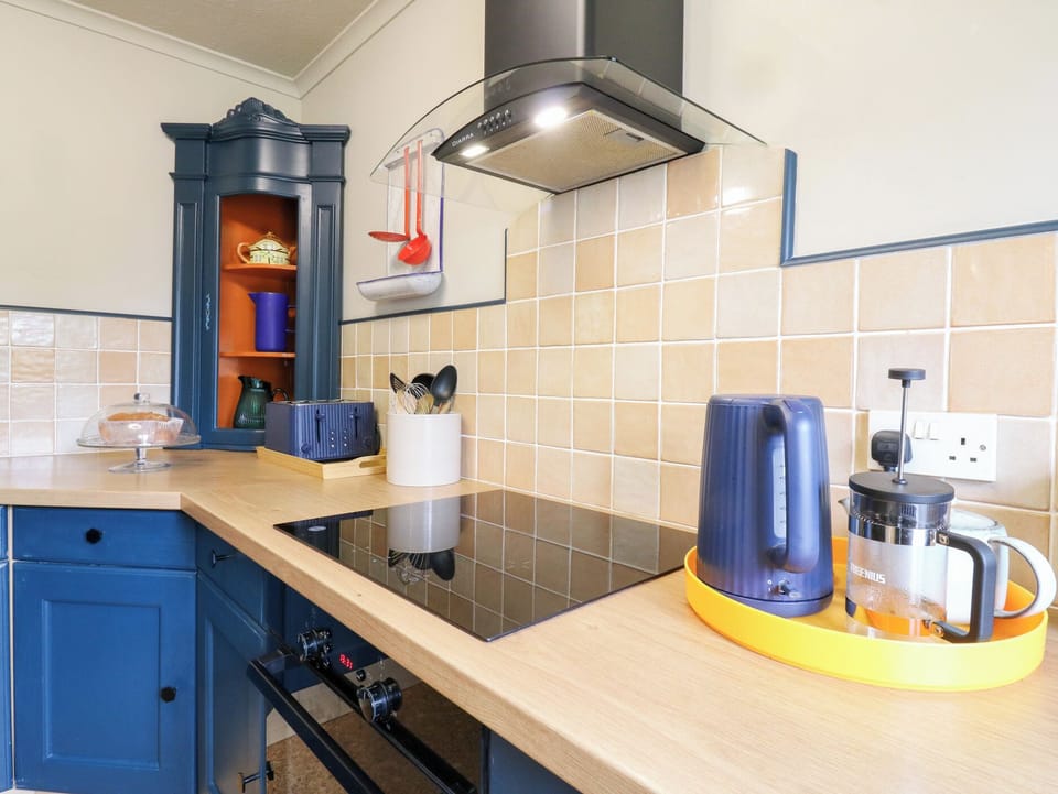 Fridge, microwave, dishwasher, electric kettle