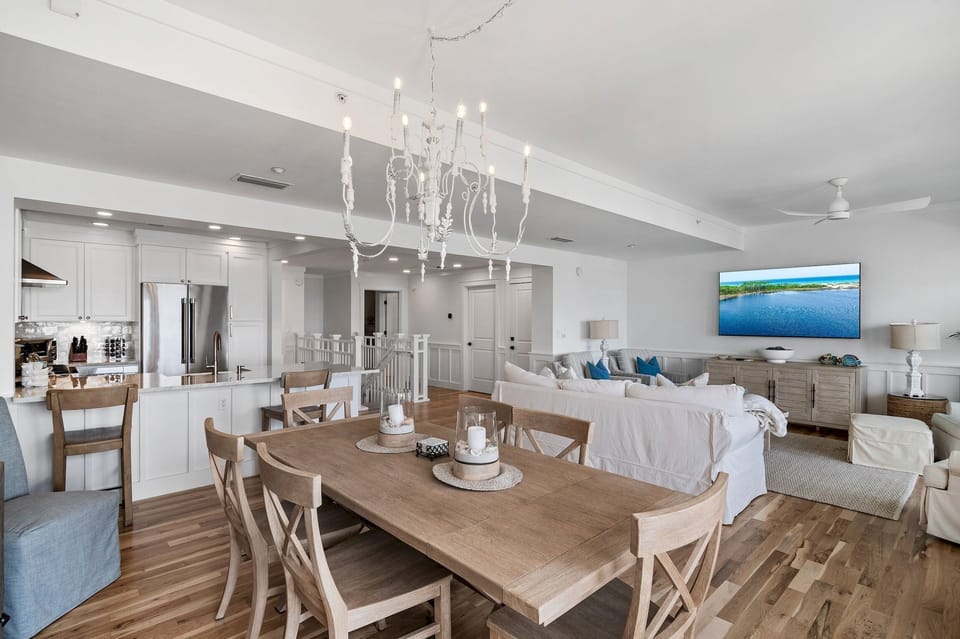 The Golden Pearl - WaterSound Crossings - Second Floor - Open Concept Living/Dining Area