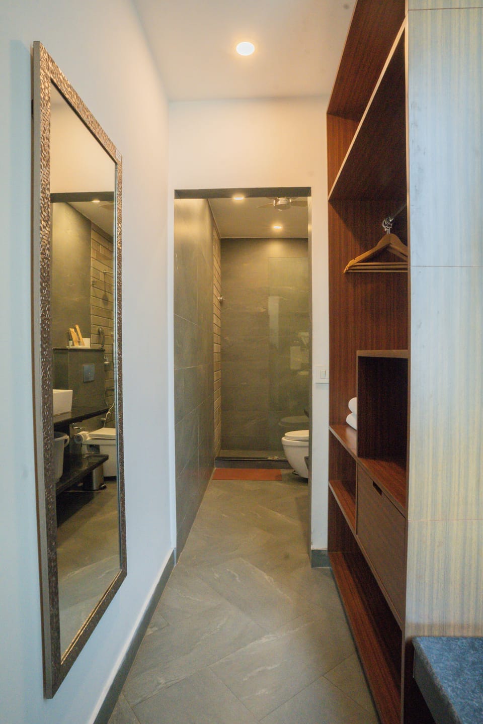 1 bedroom, premium bedding, down comforters, minibar
