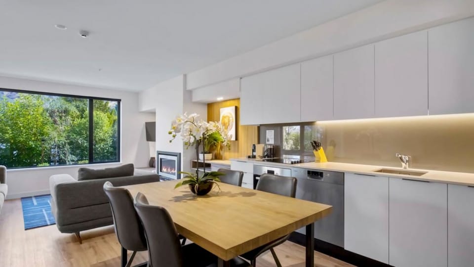 Kitchen and dining area