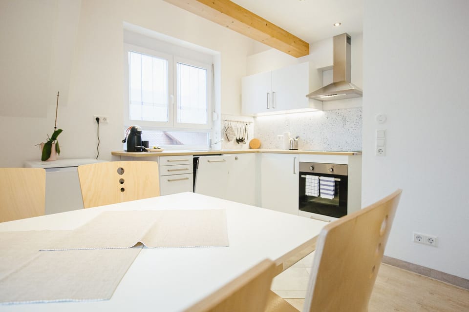 Apartment, Private Bathroom, Marina View (2. OG) | Private kitchen