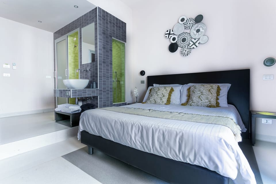 Superior Double Room, 1 Double Bed, Balcony | 4 bedrooms, premium bedding, down comforters, desk