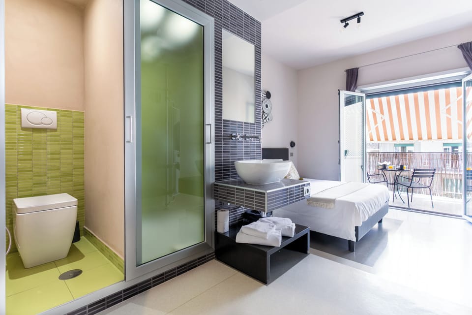 Superior Double Room, 1 Double Bed, Balcony | 4 bedrooms, premium bedding, down comforters, desk