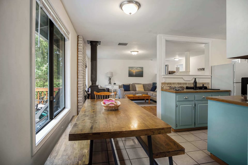 #StayInMyDistrict #BookDirect #RockawayBeach #OregonCoast