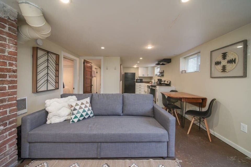 #StayInMyDistrict SEPortland #Portland #MtTabor #PendeltonPlace