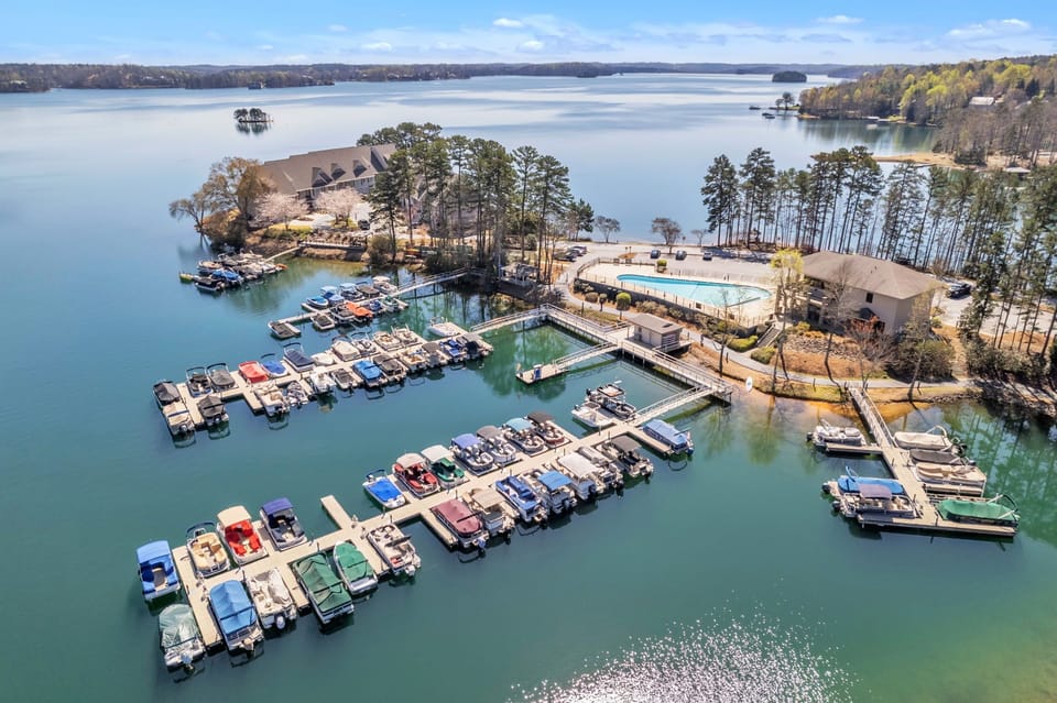 Keowee Key North Marina and saltwater pool. Open Easter Monday through October 1