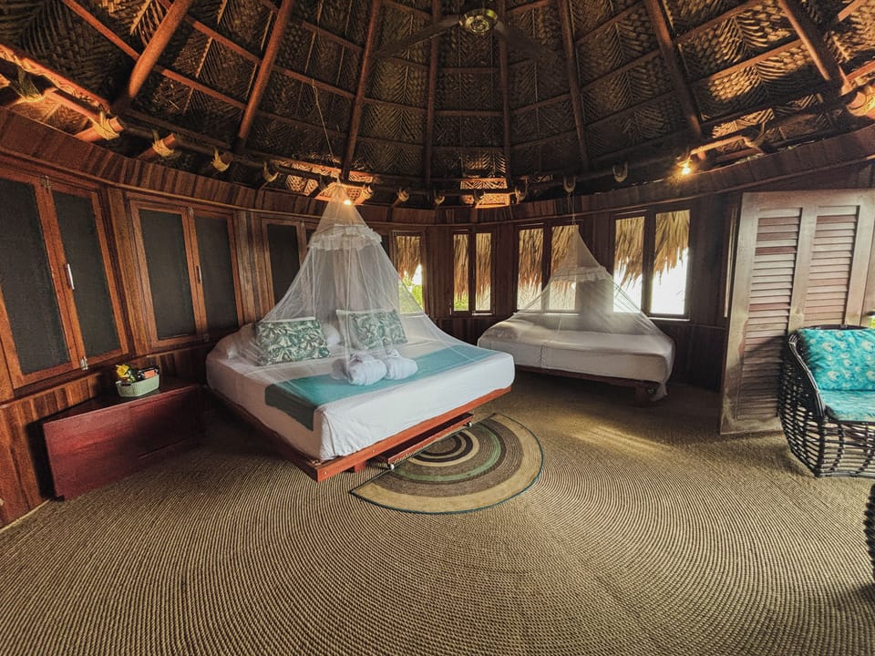 Deluxe Bungalow | Premium bedding, minibar, bed sheets