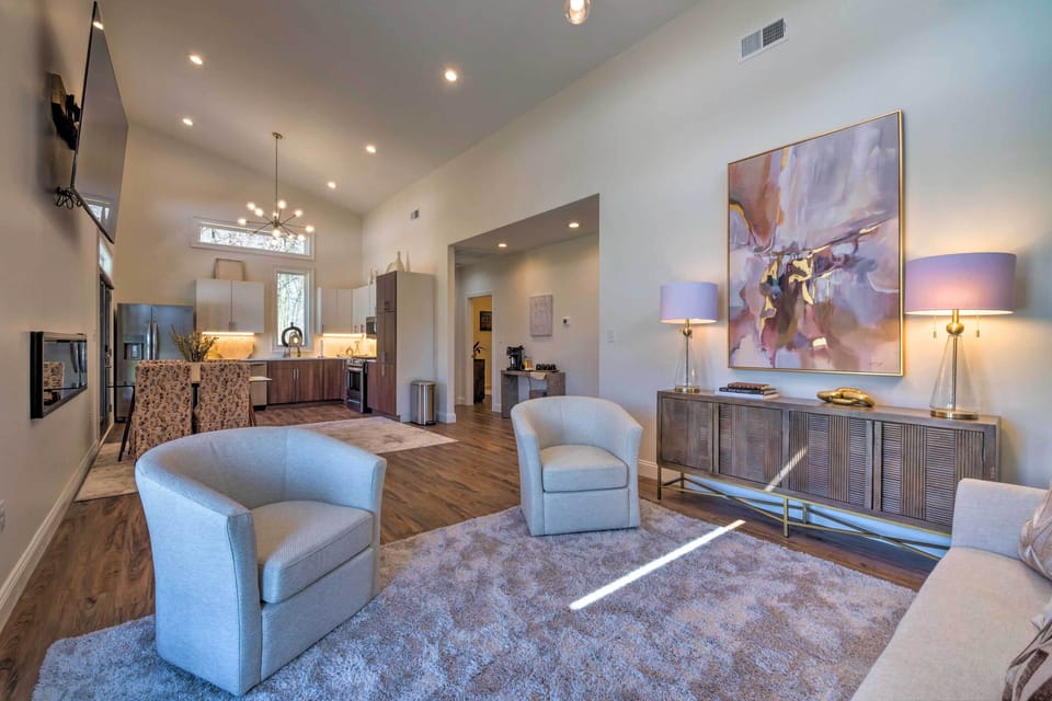 Living Room | Smart TV