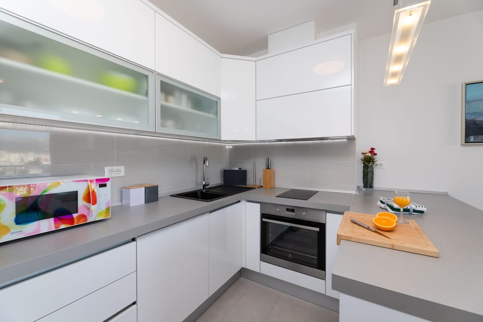 Fully equipped kitchen