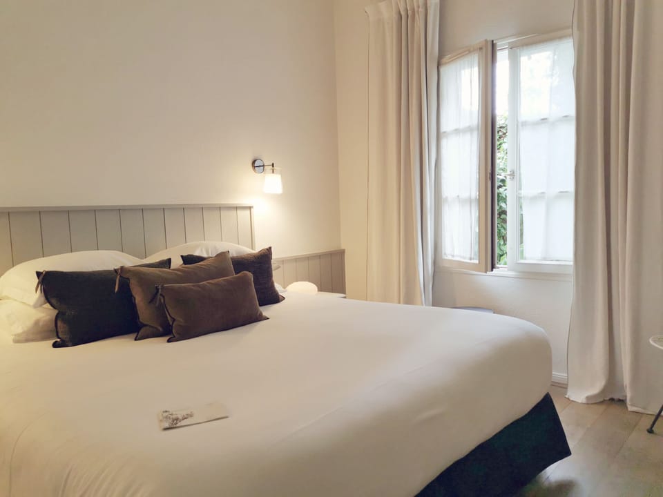 Standard Double Room | Hypo-allergenic bedding, free minibar items, in-room safe