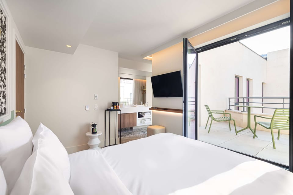 Superior Room, Terrace | In-room safe, individually furnished, desk, laptop workspace