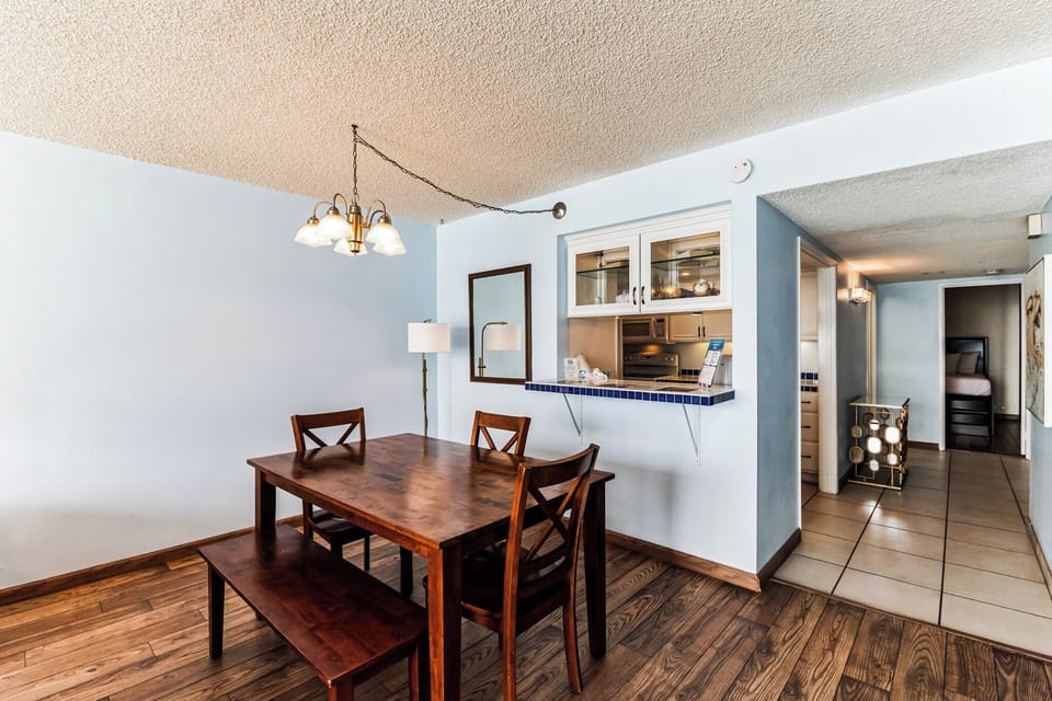 Dining / Kitchen