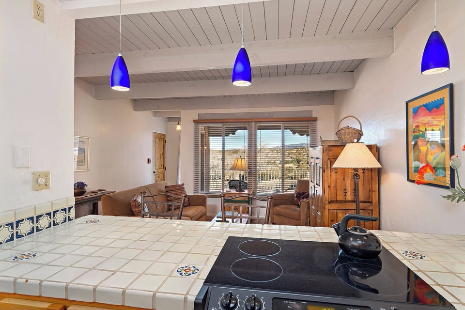 Kitchen / Living Room