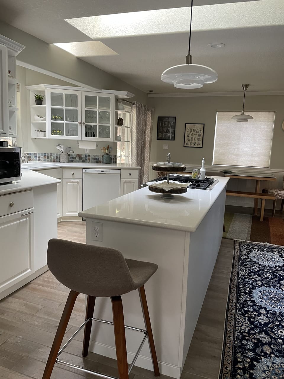 Light and spacious kitchen.