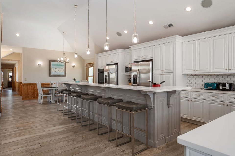 KDH342: Turtle's Nest | TL Kitchen - 2-Island Bars w/Seating for 12
