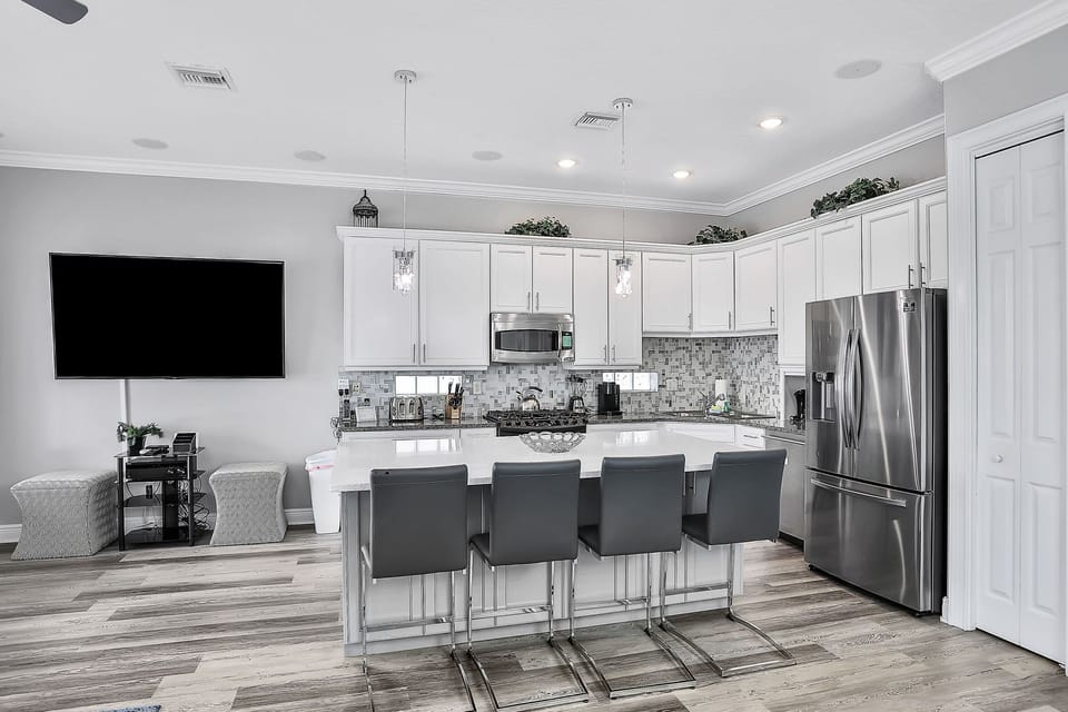 Find additional seating at the breakfast bar