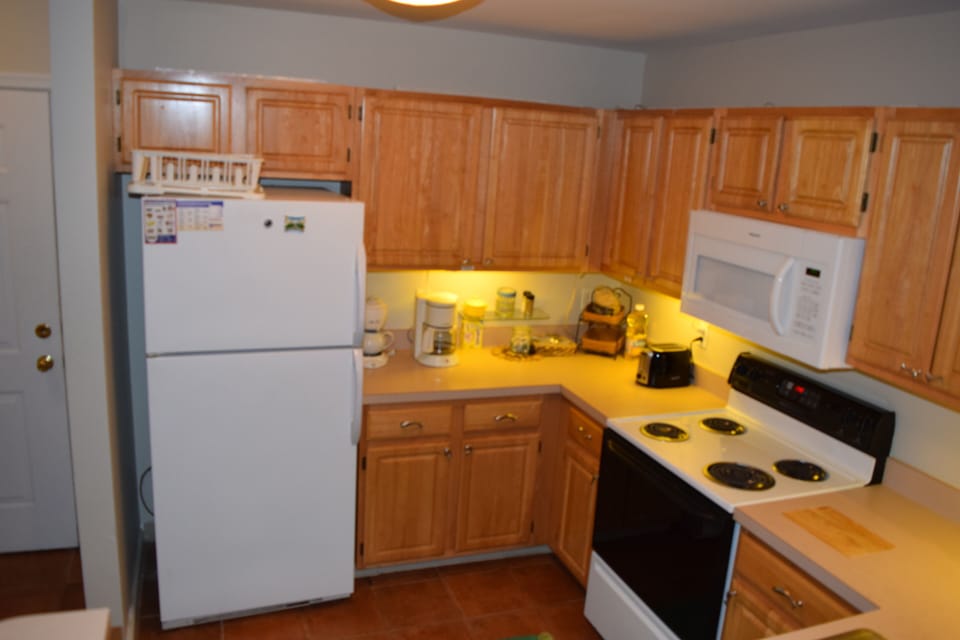 Fully stocked kitchen