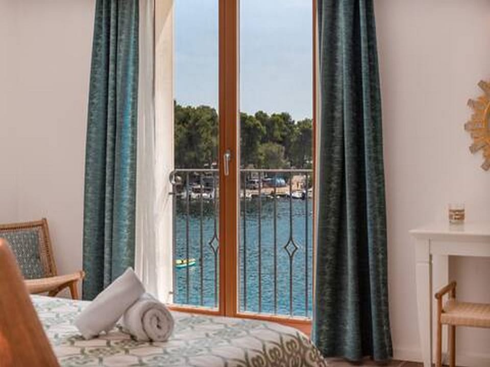 Double Room (Double Room with Sea View 2) | 5 bedrooms