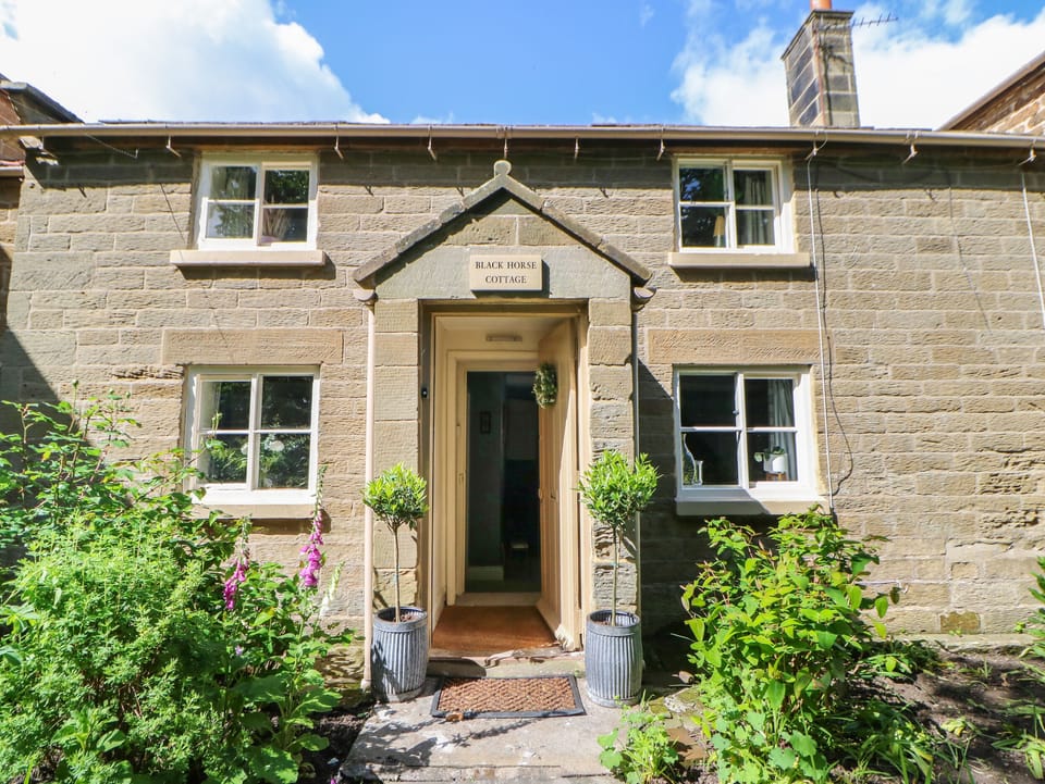 Cottage | Interior